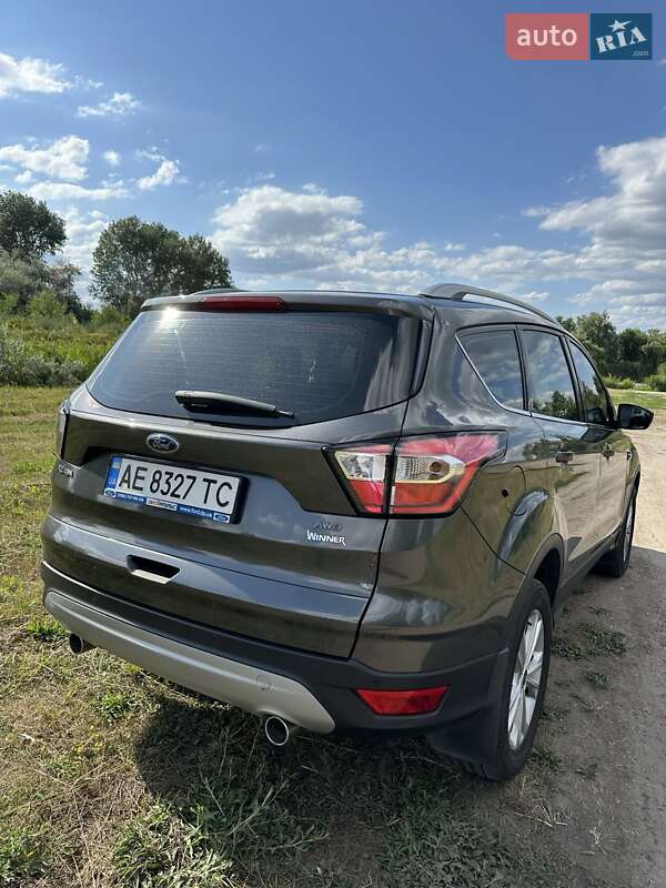 Внедорожник / Кроссовер Ford Kuga 2019 в Днепре