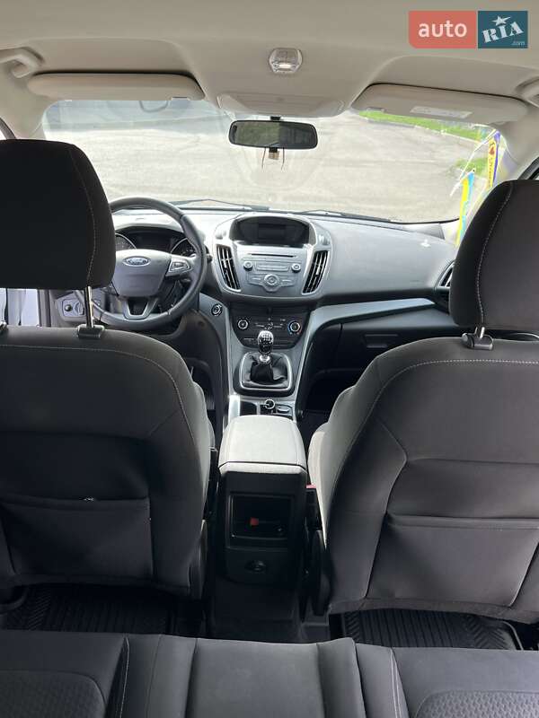 Внедорожник / Кроссовер Ford Kuga 2018 в Полтаве