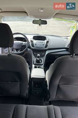 Внедорожник / Кроссовер Ford Kuga 2018 в 