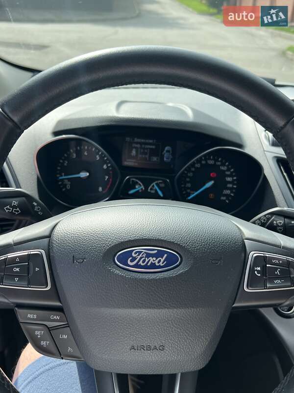 Внедорожник / Кроссовер Ford Kuga 2018 в Полтаве