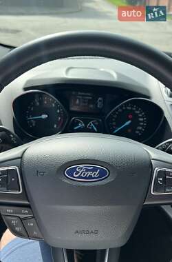Внедорожник / Кроссовер Ford Kuga 2018 в 