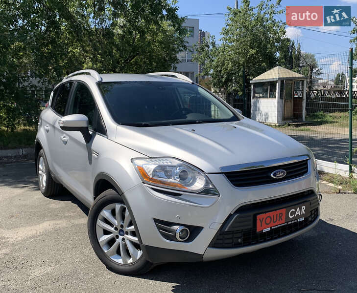Внедорожник / Кроссовер Ford Kuga 2012 в Киеве