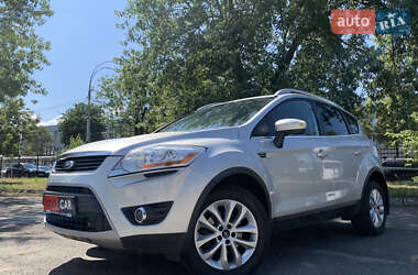Внедорожник / Кроссовер Ford Kuga 2012 в 