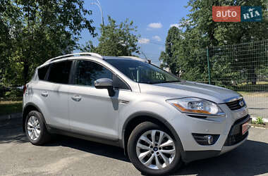 Внедорожник / Кроссовер Ford Kuga 2012 в 