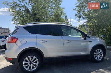 Внедорожник / Кроссовер Ford Kuga 2012 в 