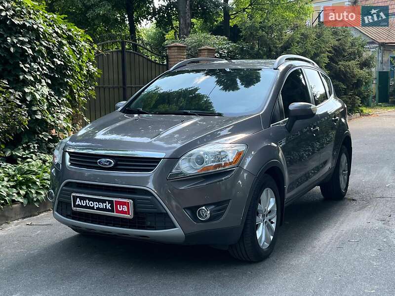 Внедорожник / Кроссовер Ford Kuga 2011 в 