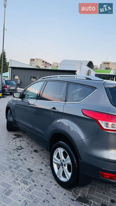 Внедорожник / Кроссовер Ford Kuga 2013 в Ивано-Франковске