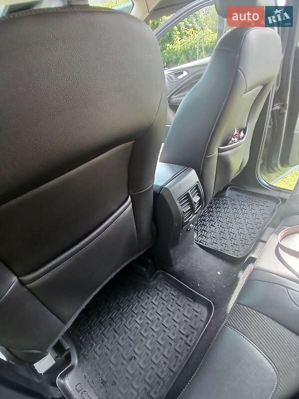 Внедорожник / Кроссовер Ford Kuga 2013 в Луцке