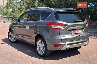 Внедорожник / Кроссовер Ford Kuga 2014 в 