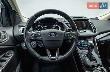 Внедорожник / Кроссовер Ford Kuga 2019 в 