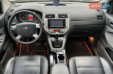 Внедорожник / Кроссовер Ford Kuga 2011 в 