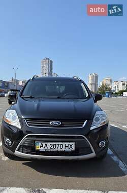 Внедорожник / Кроссовер Ford Kuga 2012 в 
