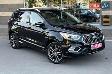 Внедорожник / Кроссовер Ford Kuga 2017 в 