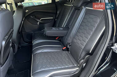 Внедорожник / Кроссовер Ford Kuga 2017 в 