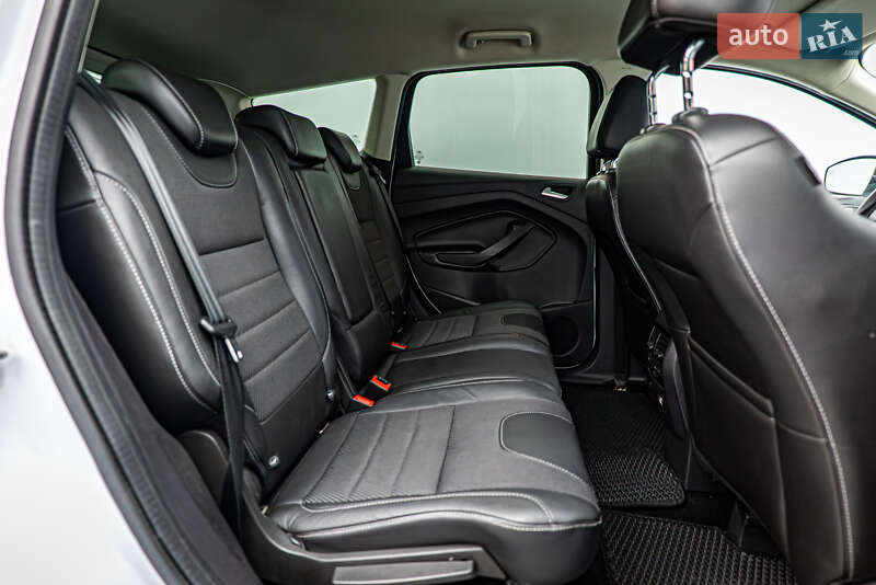Внедорожник / Кроссовер Ford Kuga 2013 в Киеве