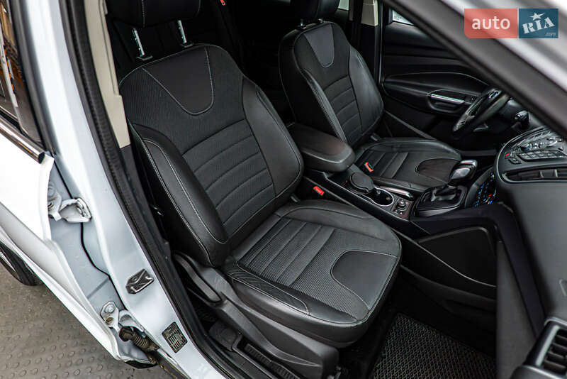 Внедорожник / Кроссовер Ford Kuga 2013 в Киеве