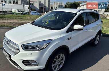 Внедорожник / Кроссовер Ford Kuga 2019 в Киеве