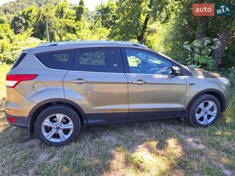 Позашляховик / Кросовер Ford Kuga 2013 в Ужгороді
