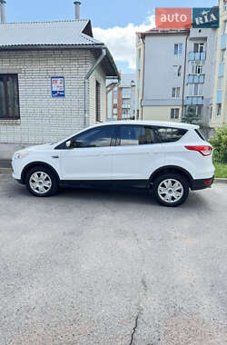 Внедорожник / Кроссовер Ford Kuga 2014 в 