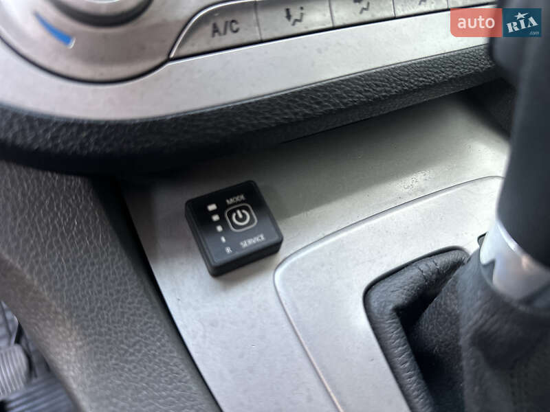 Внедорожник / Кроссовер Ford Kuga 2010 в Ровно