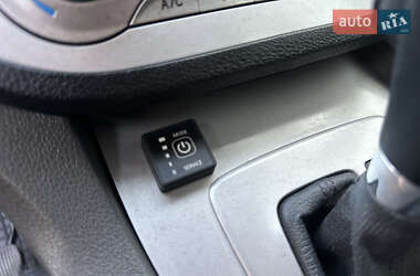 Внедорожник / Кроссовер Ford Kuga 2010 в 