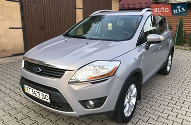 Позашляховик / Кросовер Ford Kuga 2011 в Косові