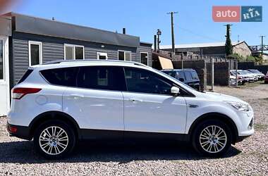 Внедорожник / Кроссовер Ford Kuga 2013 в 