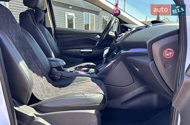 Внедорожник / Кроссовер Ford Kuga 2013 в 