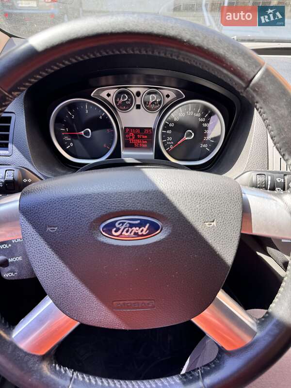 Внедорожник / Кроссовер Ford Kuga 2012 в Баре фото 3 Внедорожник / Кроссовер Ford Kuga 2012 в Баре