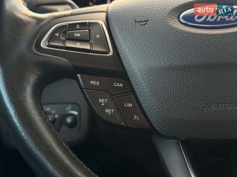 Внедорожник / Кроссовер Ford Kuga 2019 в Киеве