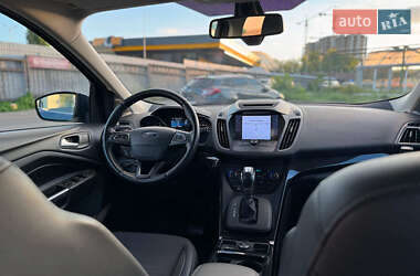 Позашляховик / Кросовер Ford Kuga 2019 в Києві