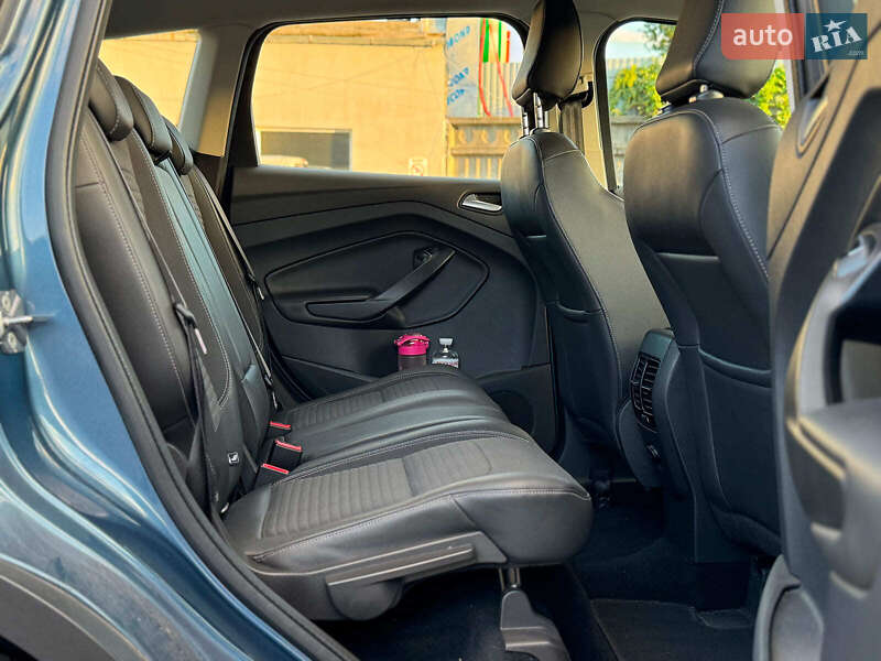 Внедорожник / Кроссовер Ford Kuga 2019 в Киеве