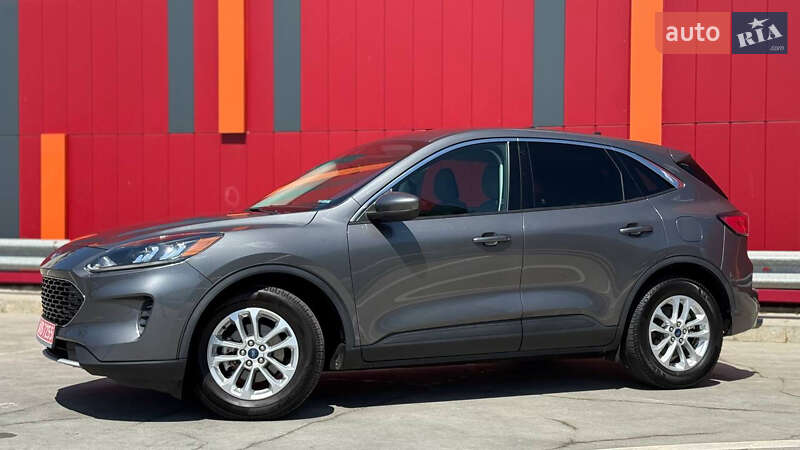 Внедорожник / Кроссовер Ford Kuga 2021 в Киеве