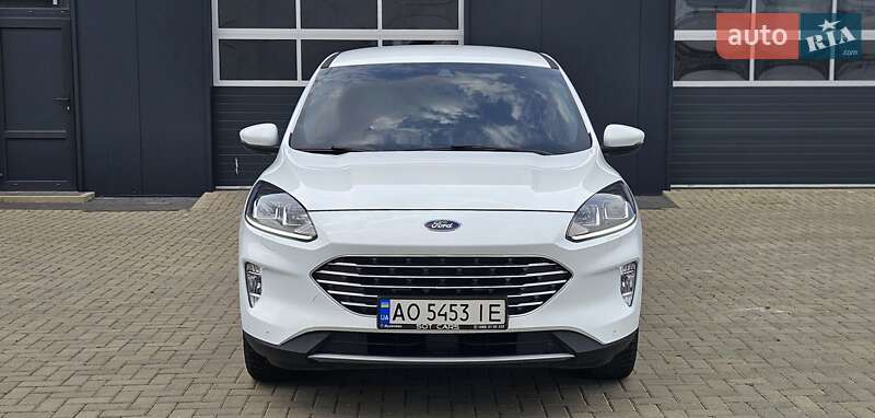 Внедорожник / Кроссовер Ford Kuga 2020 в Мукачево