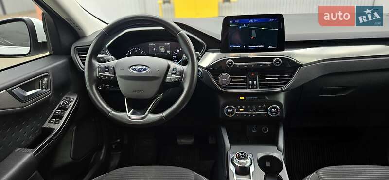 Внедорожник / Кроссовер Ford Kuga 2020 в Мукачево