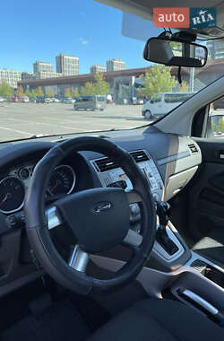 Внедорожник / Кроссовер Ford Kuga 2011 в 