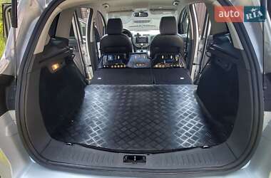 Внедорожник / Кроссовер Ford Kuga 2011 в 
