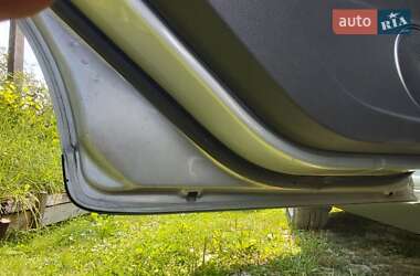 Внедорожник / Кроссовер Ford Kuga 2011 в 