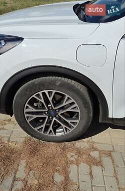 Внедорожник / Кроссовер Ford Kuga 2020 в Ромнах