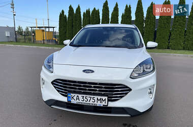 Внедорожник / Кроссовер Ford Kuga 2020 в 