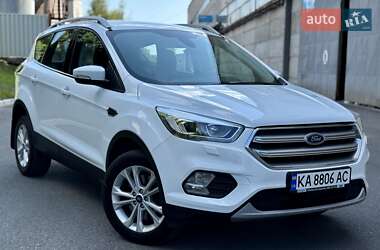 Позашляховик / Кросовер Ford Kuga 2019 в Дніпрі