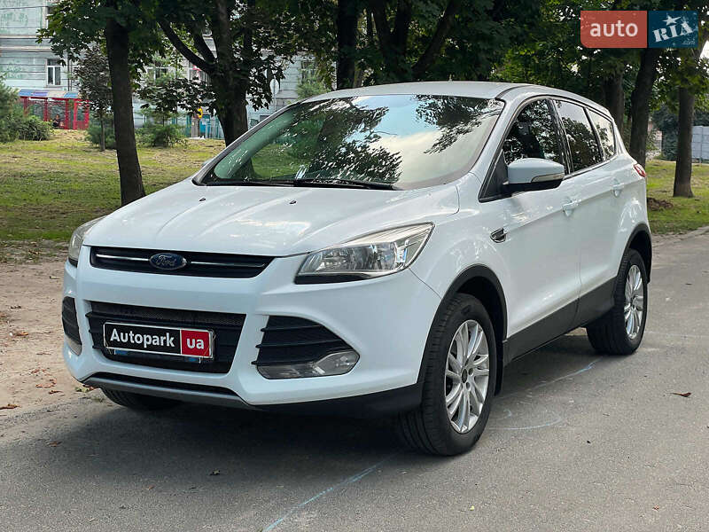 Ford Kuga 2016