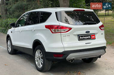 Внедорожник / Кроссовер Ford Kuga 2016 в 