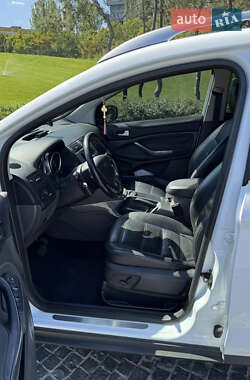 Внедорожник / Кроссовер Ford Kuga 2011 в 