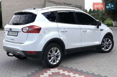 Внедорожник / Кроссовер Ford Kuga 2013 в 