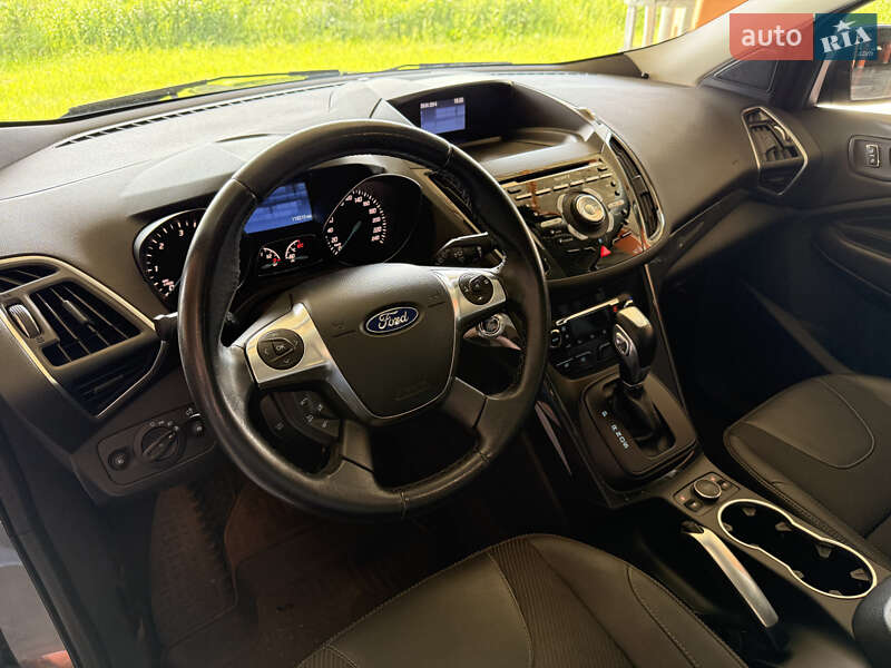 Внедорожник / Кроссовер Ford Kuga 2013 в Львове