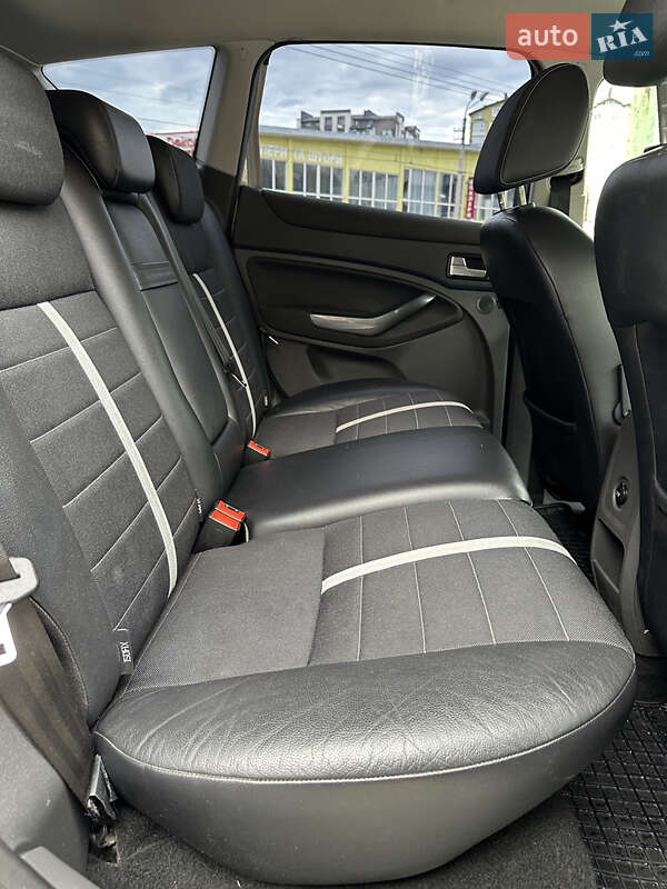 Внедорожник / Кроссовер Ford Kuga 2011 в Ивано-Франковске