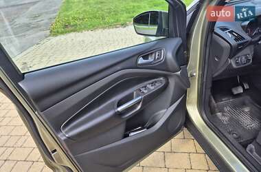 Внедорожник / Кроссовер Ford Kuga 2013 в 