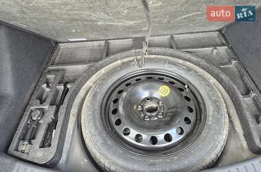 Внедорожник / Кроссовер Ford Kuga 2013 в 