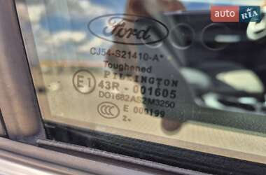 Внедорожник / Кроссовер Ford Kuga 2013 в 
